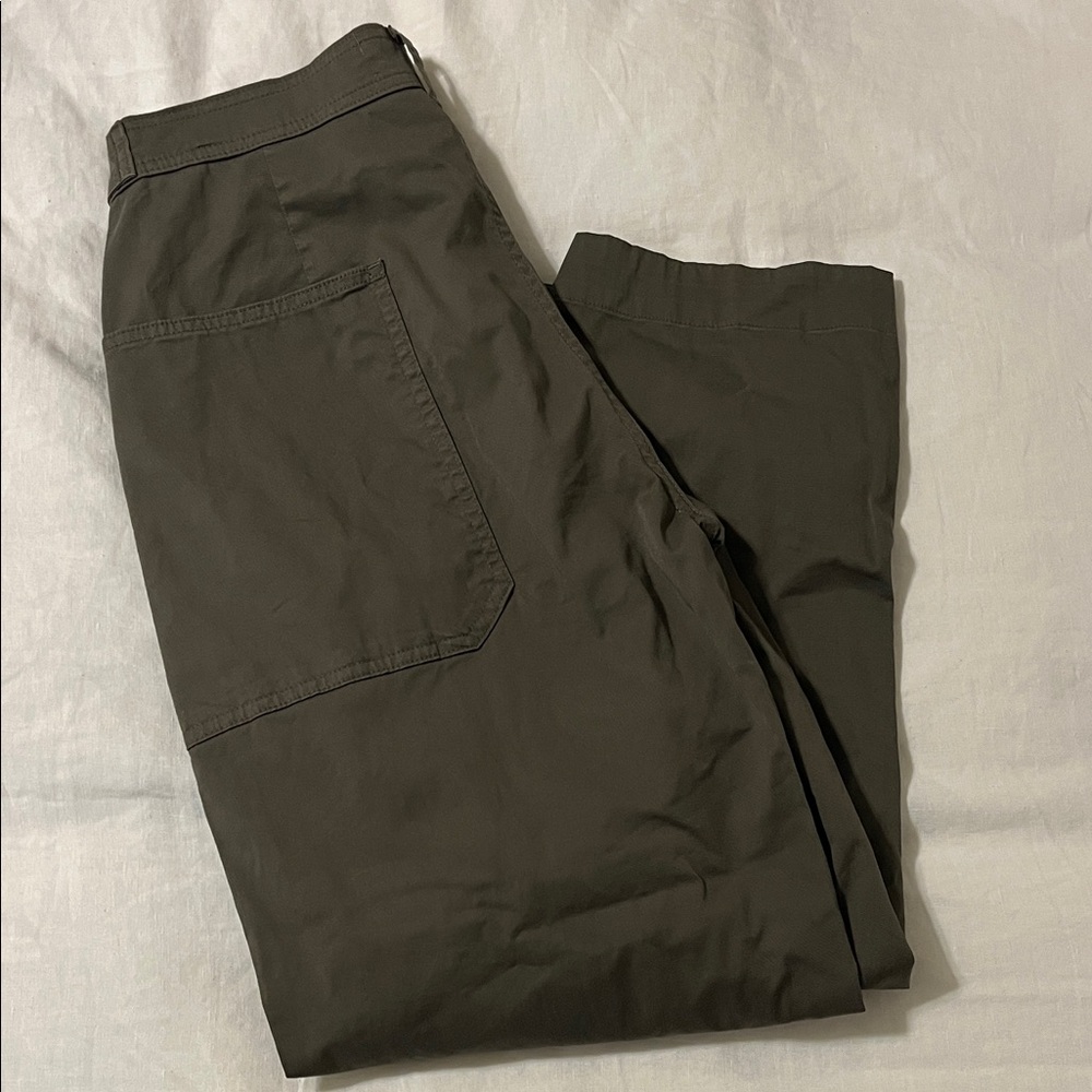 Everlane Utility Barrel Pant in cotton - Picture 2 of 4
